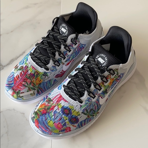 nike flex runner floral